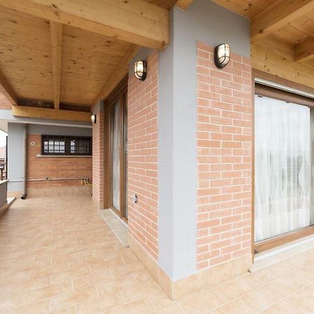 Appartement Peperino Attic Flat à Ciampino Extérieur photo