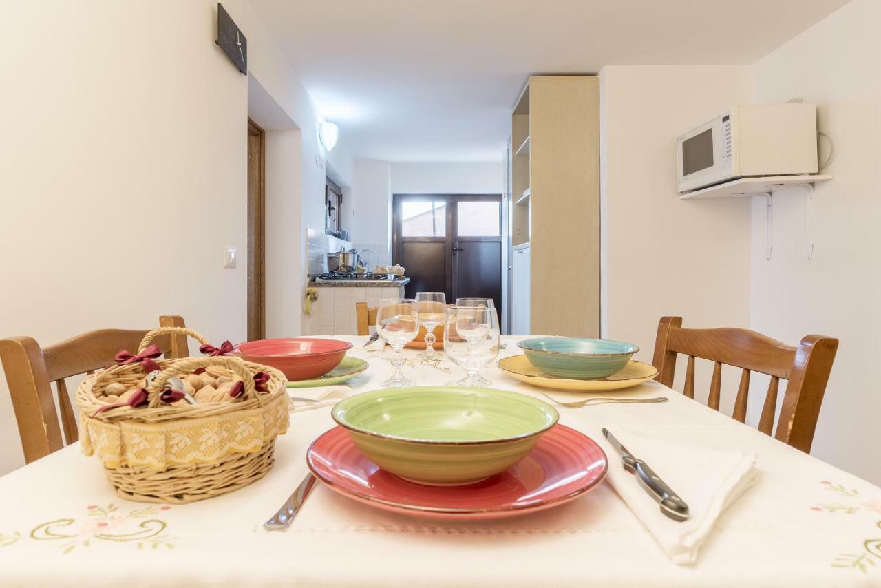 Appartement Peperino Attic Flat à Ciampino Extérieur photo