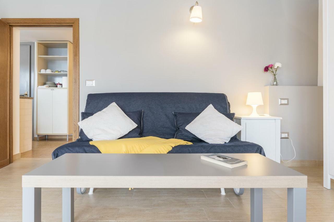 Appartement Peperino Attic Flat à Ciampino Extérieur photo